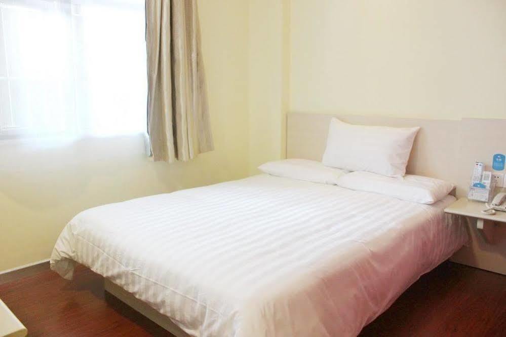 Hanting Hotel Yibin Zhongshan Street エクステリア 写真