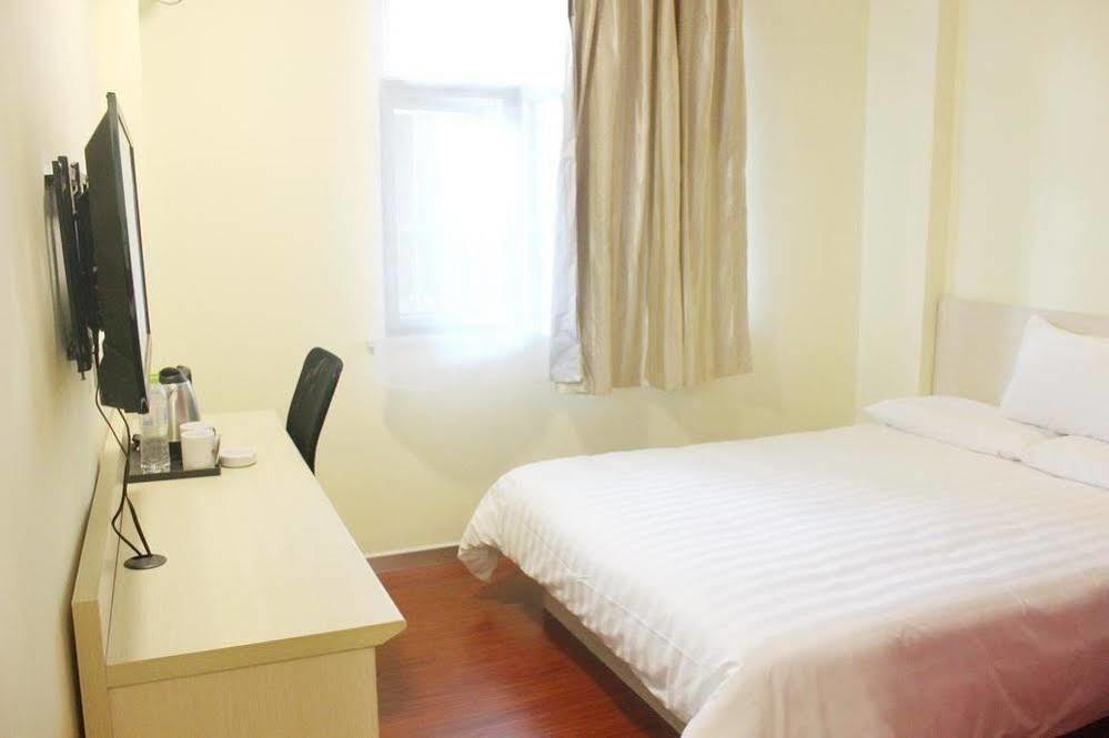 Hanting Hotel Yibin Zhongshan Street エクステリア 写真
