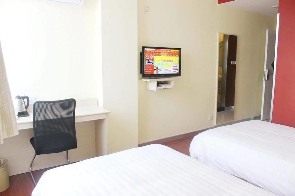 Hanting Hotel Yibin Zhongshan Street エクステリア 写真