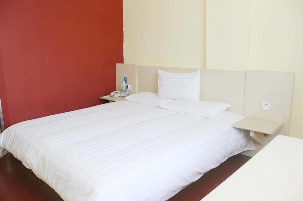 Hanting Hotel Yibin Zhongshan Street エクステリア 写真