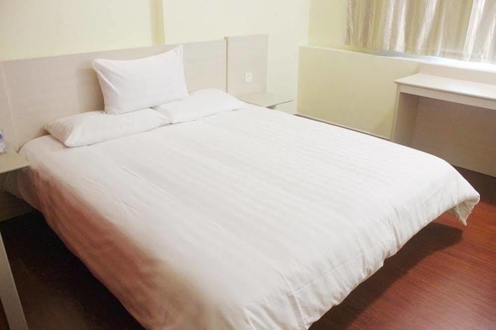 Hanting Hotel Yibin Zhongshan Street エクステリア 写真